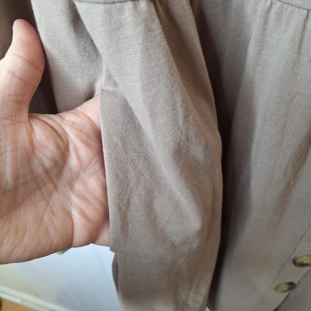 Zenana Womens Shirred Waist Button Up Cardigan Sz 2X Tan Side Pockets Long Slvs - Picture 10 of 10